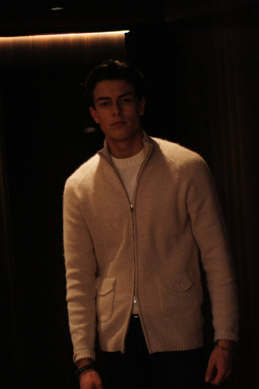 light/beige merino fullzip